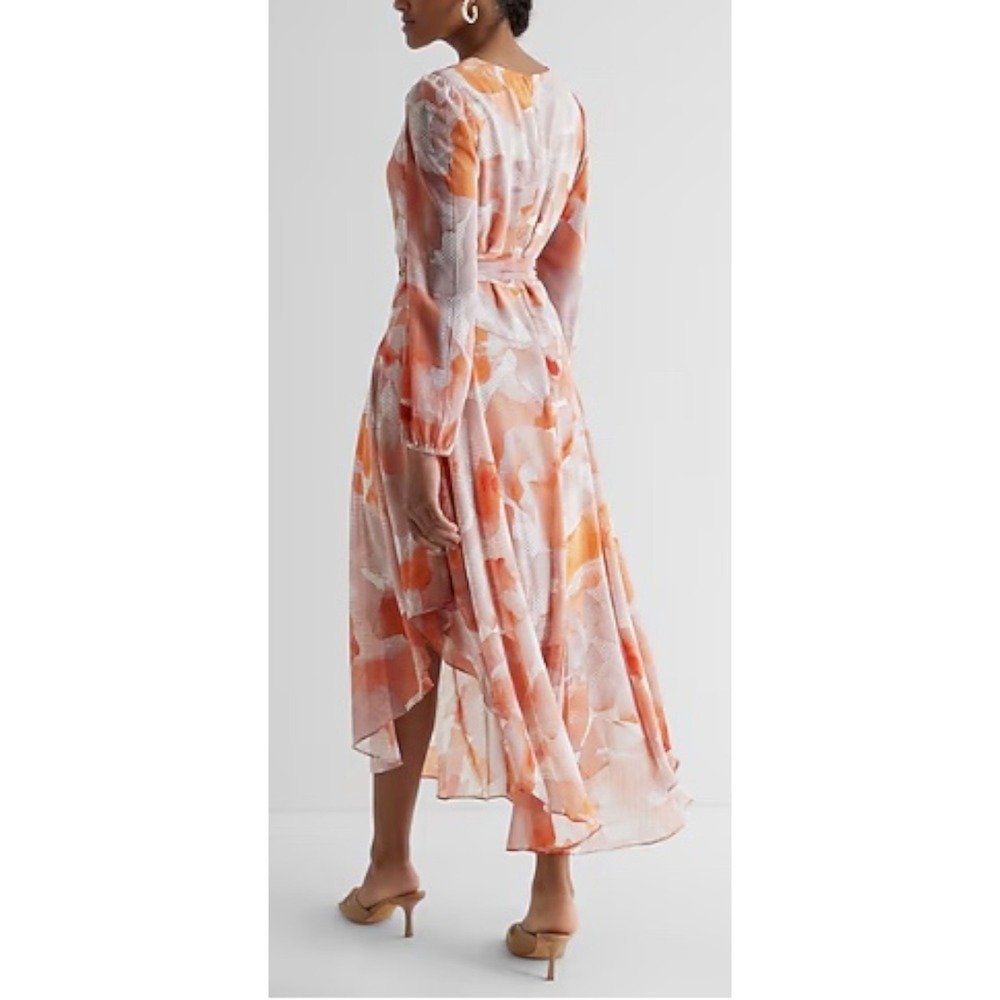 EXPRESS Printed Button‎ Front Tie Waist Midi Dress NWT Size M Peach Floral Print - Picture 5 of 12